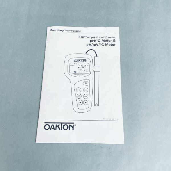 Oakton 10 Series pH Meter and Temp Meter with Probe