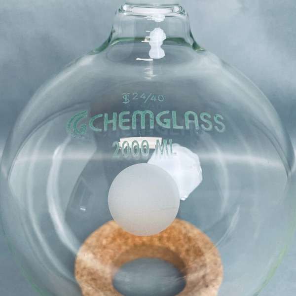 Chemglass Round Bottom Flask 2000 ml Single Neck 24/40 Outer Joint