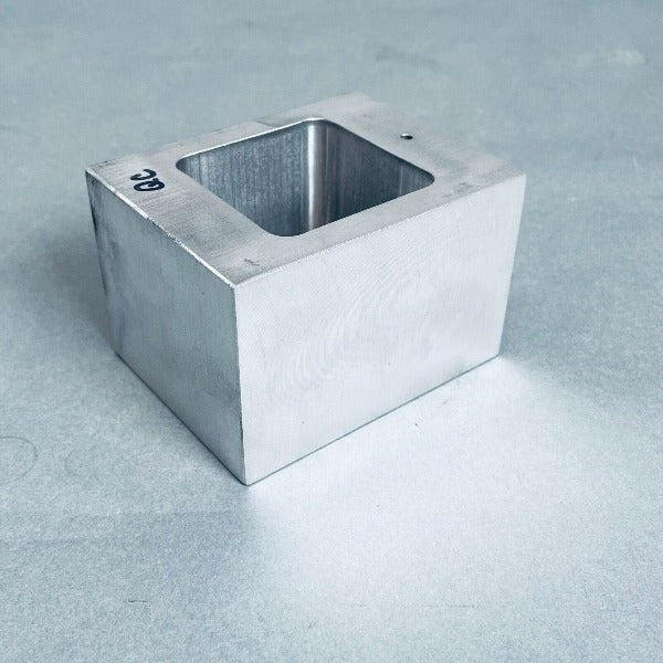 Dry Block Incubator Heat Block with 2.1 in. Square 3.75 x 2.96 x 2.50 in.