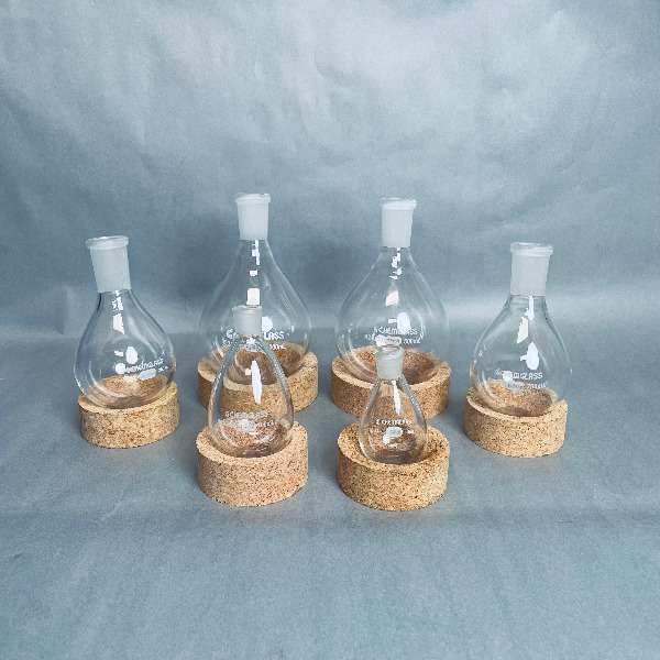 Chemglass Assorted Evaporating Flask 500 ml, 200 ml, 100 ml, and 50 ml Set of 6 Flasks