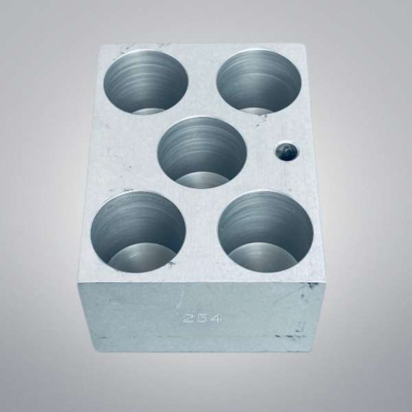 VWR Dy Bath Heating Block for 50 ml Tubes 5 Well