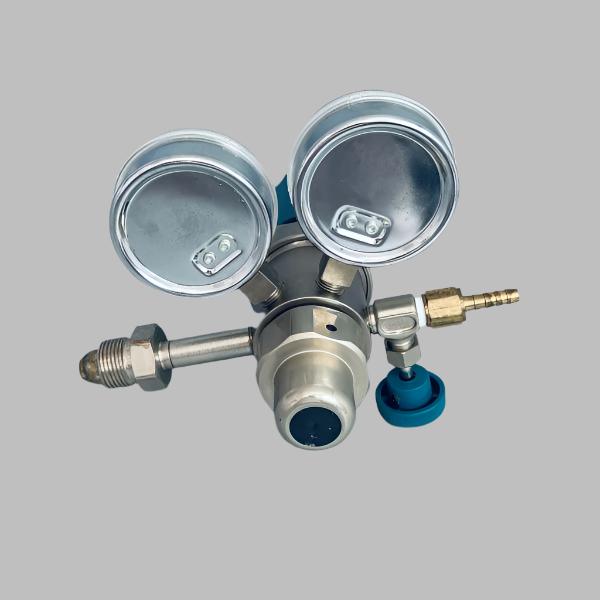 Airgas Gas Regulator Two Stage Analytical 100 PSIG Maximum Regulated Pressure