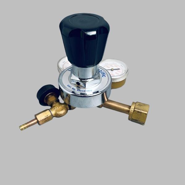 VWR Gas Regulator with Neoprene Diaphragm for Acetylene