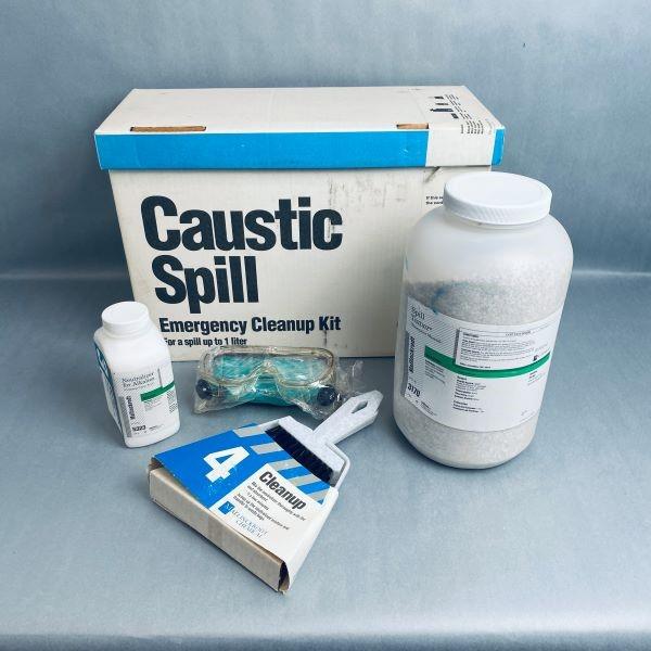 Mallinckrodt H352 Caustic Spill Clean Up Kit