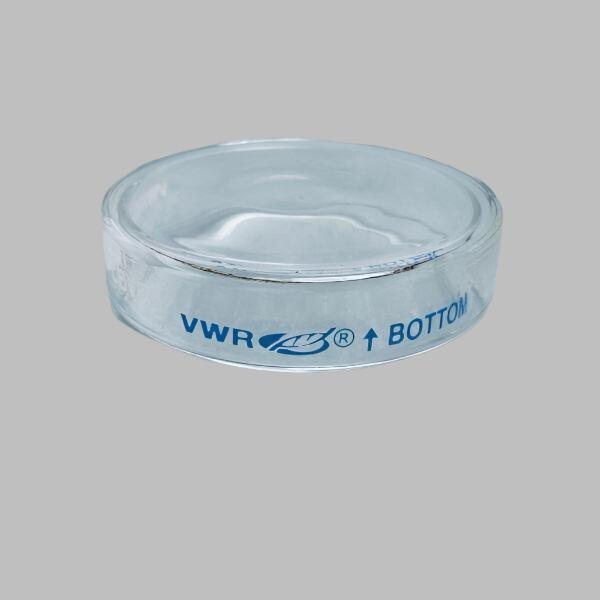 VWR Glass Petri Dish 60 x 15 mm 15 Complete Sets and 4 Lids