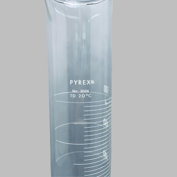 Corning Pyrex Graduated Cylinder 500 ml Single Scale Total of 2 Cylinders