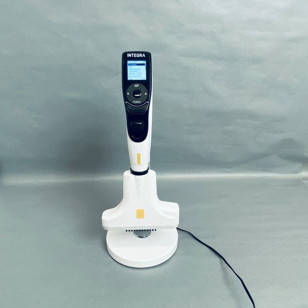 Integra Voyager II Pipette 50 ul 12 Channel with Charging Station