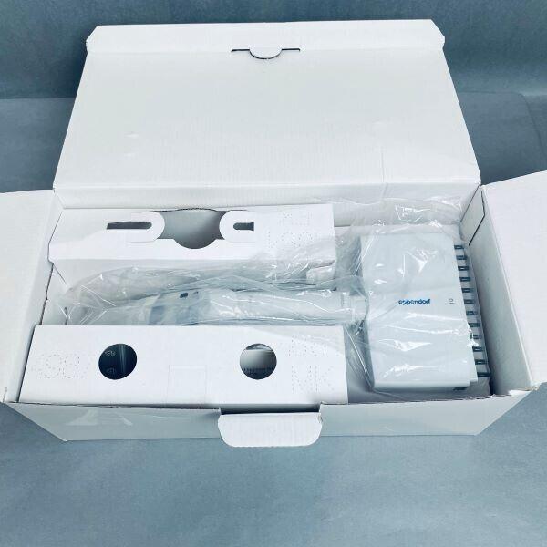 Eppendorf Xplorer Pipette 12 Chanel 0.5-10 ul Digital Pipet