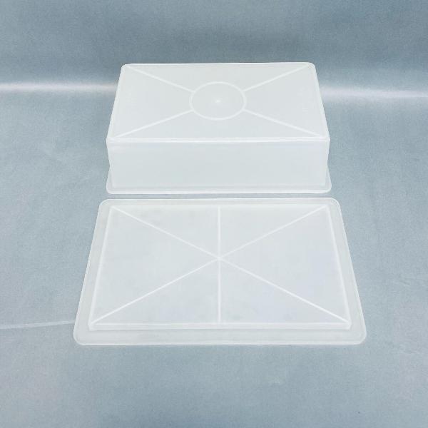 Scienceware Sterilizing Tray with Lid 2 L Autoclavable 12.25 x 7.25 x 3.25 in.