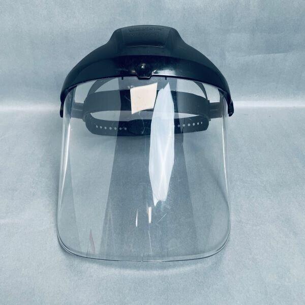 Casco y visor de policarbonato transparente Wilson Protecto-Sheild