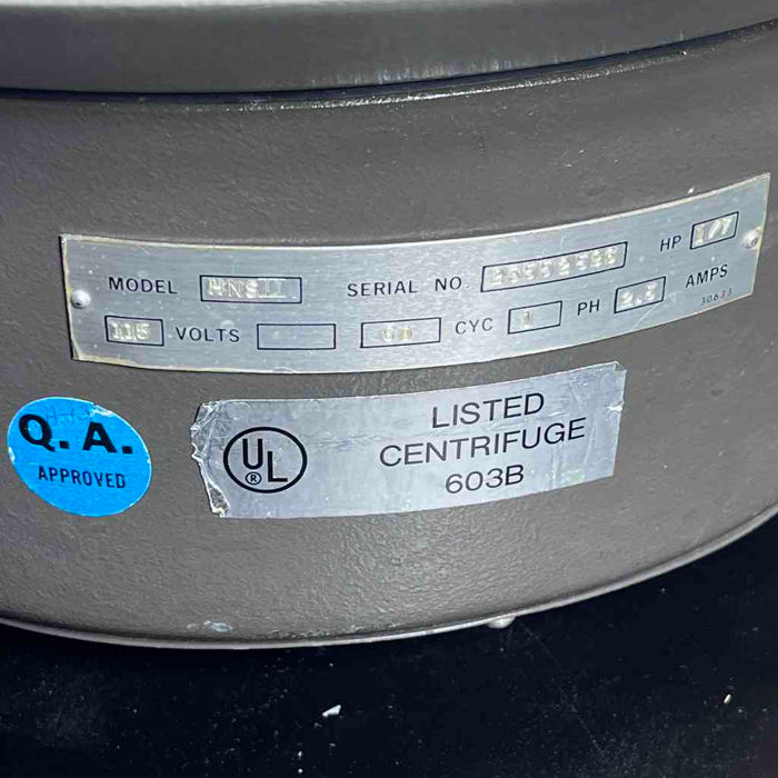 IEC HN-SII Benchtop Centrifuge with Rotor and Inserts for 15ml Tubes