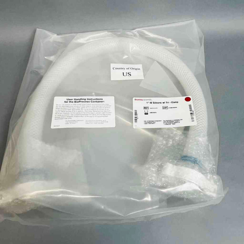 Saint-Gobain Sani-Tech Platinum Tubing Reinforced 1" ID x 5 ft w Clamps Lot of 2