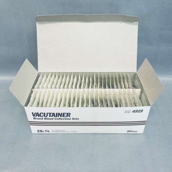 Becton Dickinson Vacutainer Blood Collection Set 19G 3/4 with 12 in. Tubing and Multiple Sample Luer Adapter Box of 50