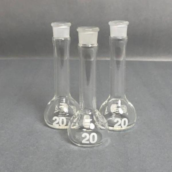 Kimble Volumetric Flask 20 ml Clear Glass Total of 3 Flasks