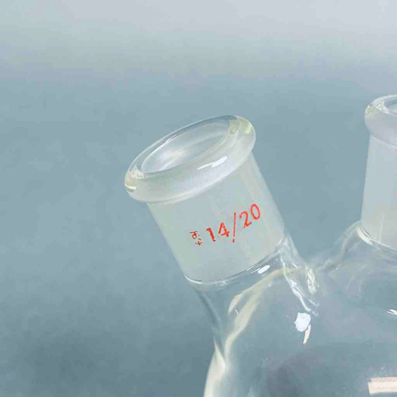 LabGlass 100 ml 3-Neck Round Bottom Flask Angled 14/20 Outer Joint