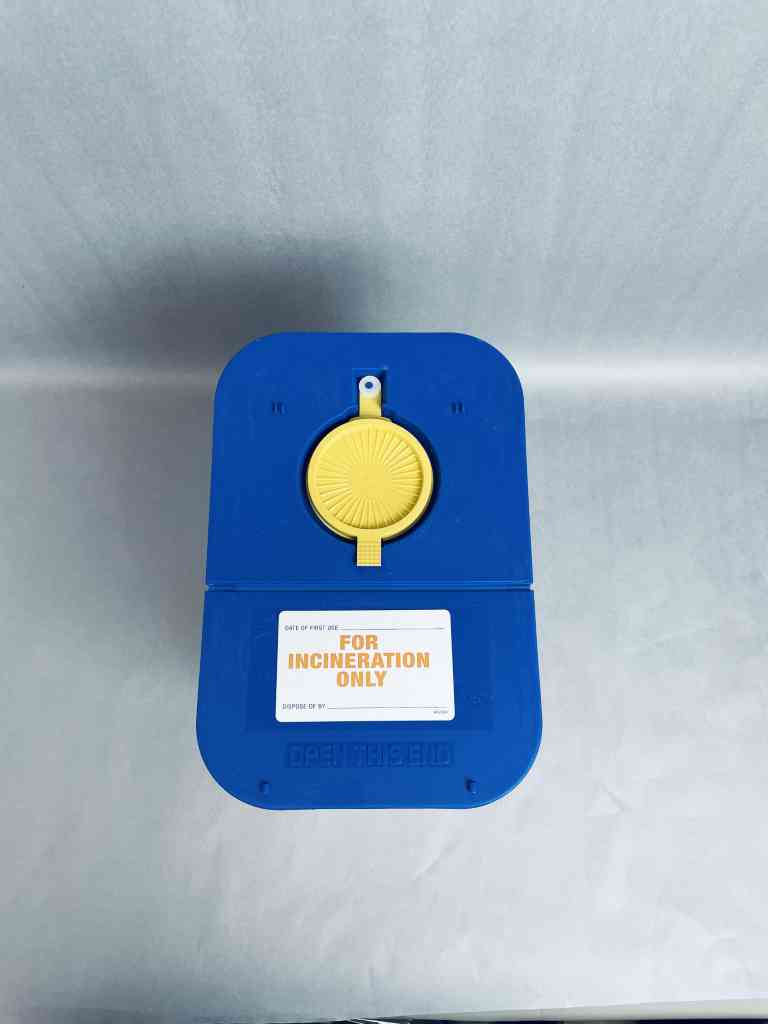 Covidien Sharps Waste Container 2 Gallon with Lid Case of 20 Containers