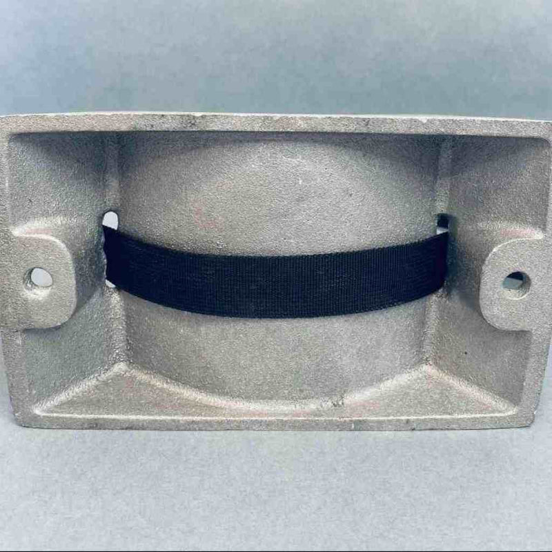 Airgas Cylinder Wall Bracket for 7 - 9 in. Diameter Cylinder with Strap Other Welding Equipment Airgas