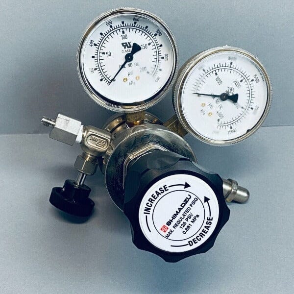 AIRGAS Shimadzu Regulator 125 PSI Regulated 3500 PSI Input Other Airgas