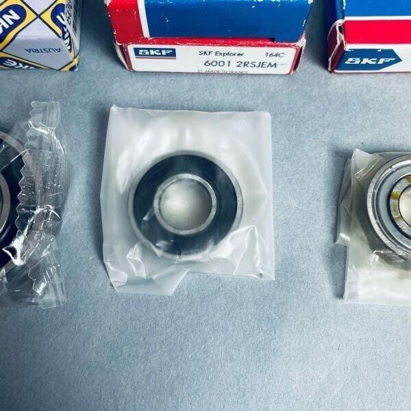 Assorted Bearings SKF, NKE, and INA Total of 6 Bearings Lab Equipment: Other Lab Equipment SKF