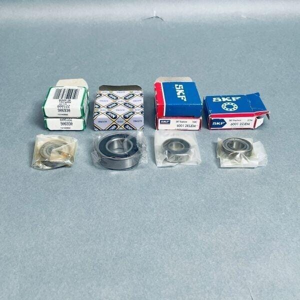 Assorted Bearings SKF, NKE, and INA Total of 6 Bearings Lab Equipment: Other Lab Equipment SKF