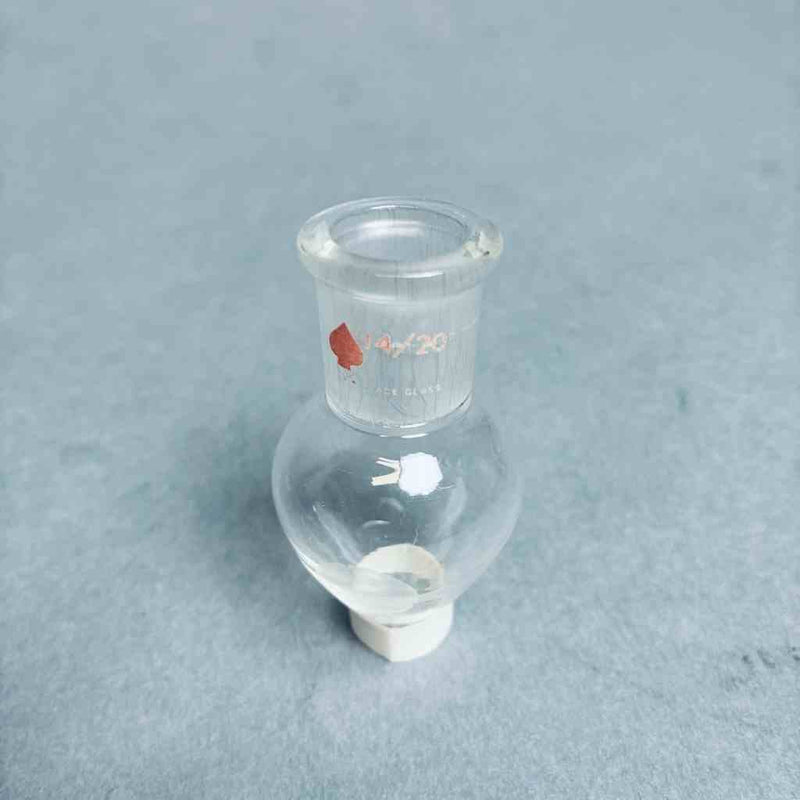 Assorted lot of 10 Pyrex, Ace, Kimax Pear Shaped Flasks 10 ml 14/20 Outer Joint Jointed Glassware Ace Glass