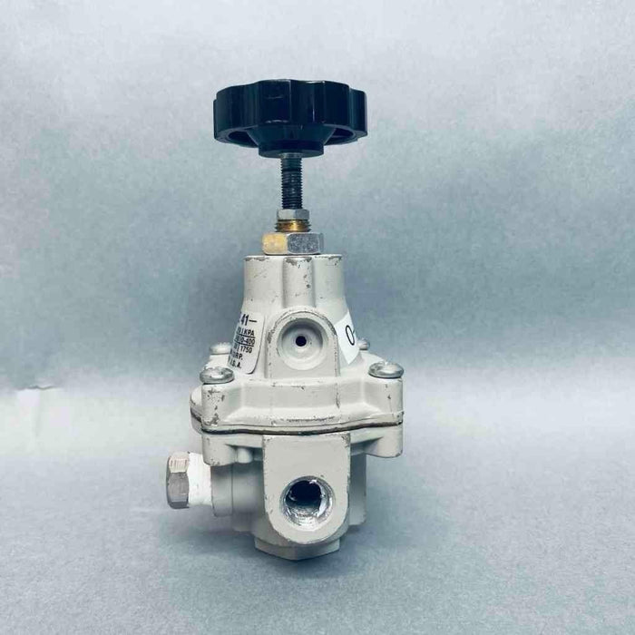 Bellofram Type 41 Compressed Air Regulator 1/4 in NPT Female Fittings Air Pressure Regulators Bellofram