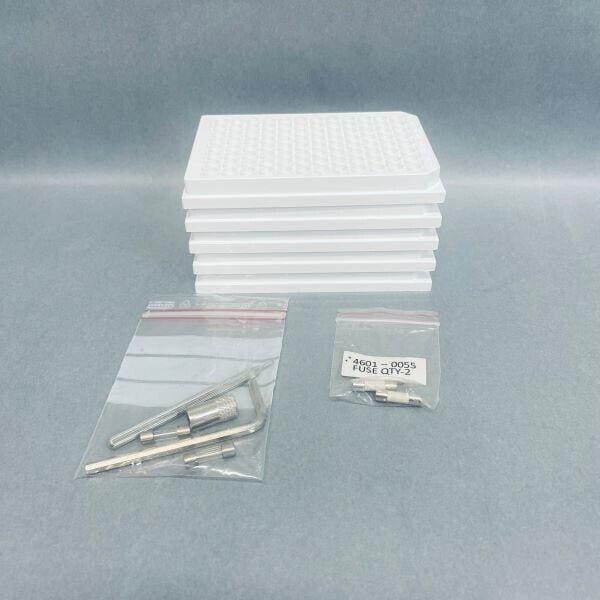 Berthold Technologies Microplate White 96 Well with Tools, 4 Fuses, and 5 Plates Petri Dishes/Culture Plates Berthold Technologies