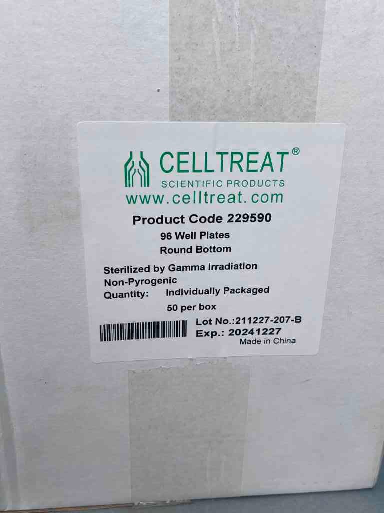 CELLTREAT Microplate with Lid 96 Well 300 ul PS Pack of 50 Plates Microplates Celltreat