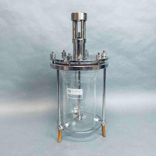 Chemglass 2L Bioreactor Vessel with Agitator Assy, Headplate, and Stand Bioreactors & Fermenters Applikon