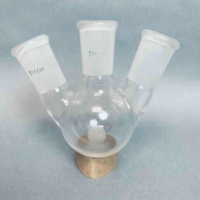 Chemglass 3-Neck Round Bottom Flask 125 ml 24/40 Joints Angled Jointed Glassware Chemglass