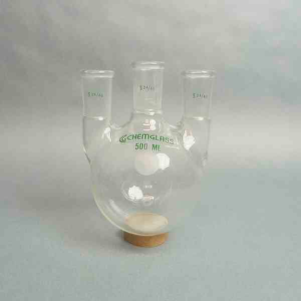 Chemglass 500 ml Round Bottom 3 Neck Flask Heavy Wall 24/40 Standard Taper Outer Joints (Copy) Glassware Chemglass