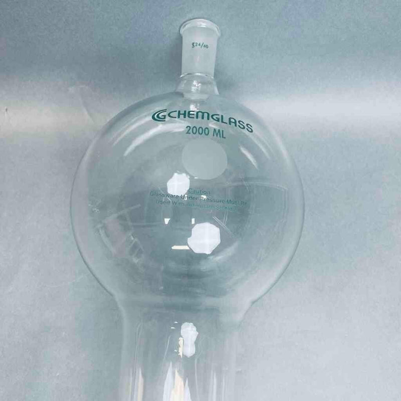 Chemglass Chromatography Column with 2000 ml Reservoir 3 x 12 in. Coarse Frit Chromatography Columns & Reservoirs Chemglass
