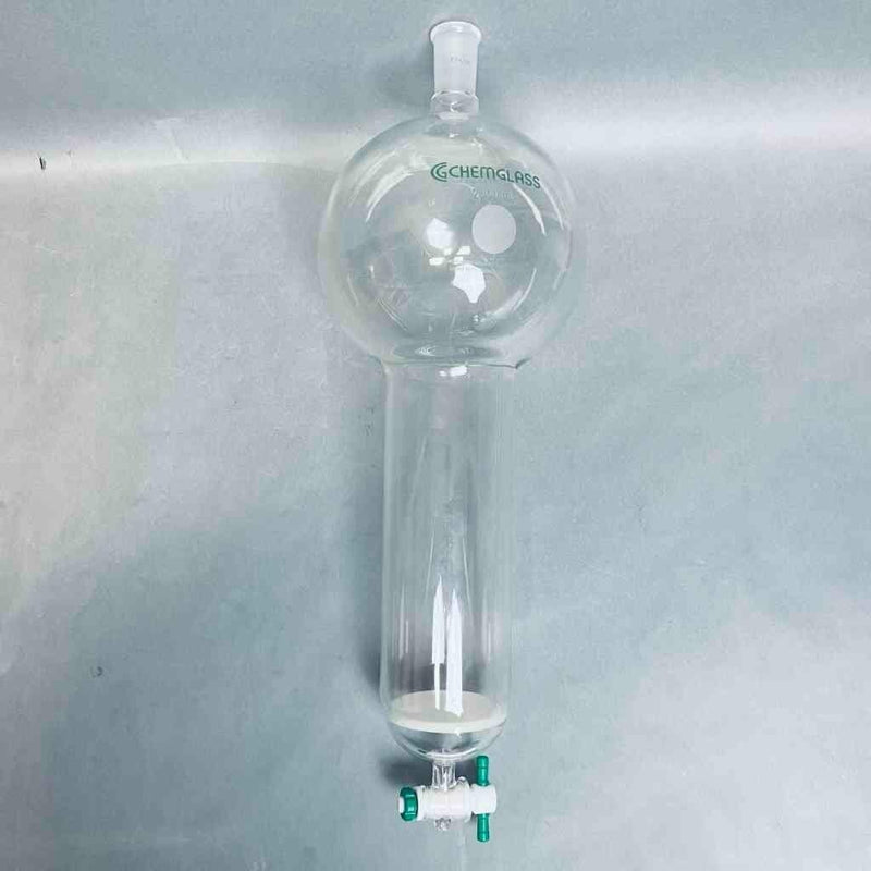 Chemglass Chromatography Column with 2000 ml Reservoir 3 x 8 in. Coarse Frit Chromatography Columns & Reservoirs Chemglass