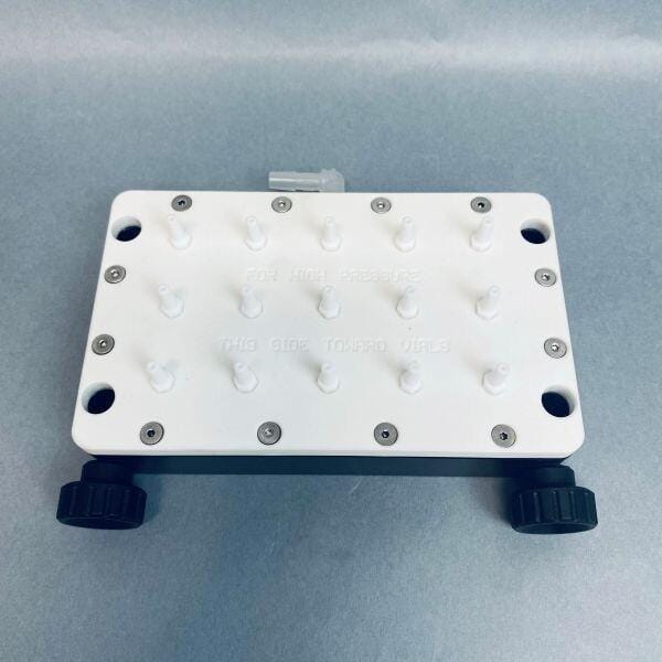 Chemglass OptiChem Pressure Manifold 15 Position with 2 Cartridge Holders Other Valves & Manifolds Chemglass