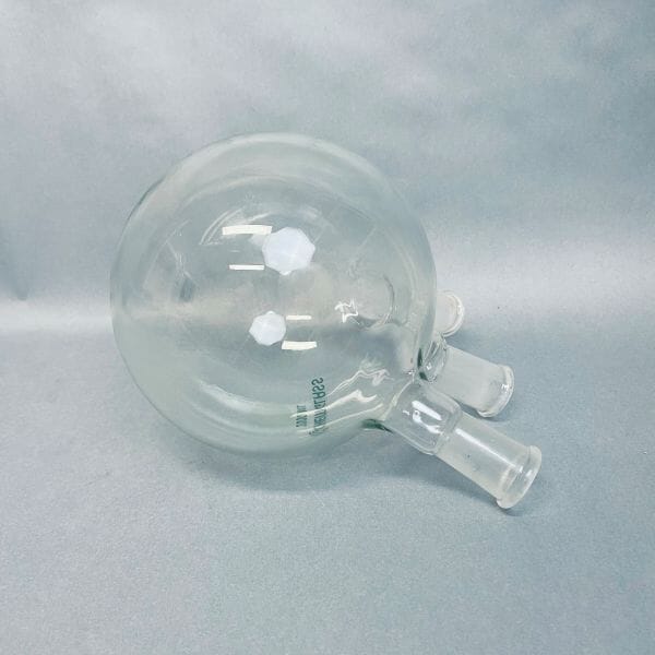 Chemglass Round Bottom Flask 3 Neck 2000 ml with 24/40 Joints Angled Glassware Chemglass