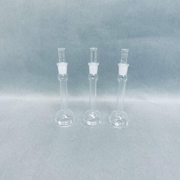 Chemglass Volumetric Flask 10 ml Class A Pyrex Stopper #9 Set of 3 Lab Flasks Chemglass
