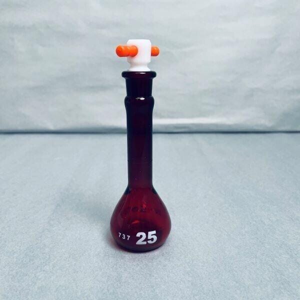 Chemglass Volumetric Flask 25 ml Grade A with PTFE Stopper Total of 10 Flasks Glassware Chemglass