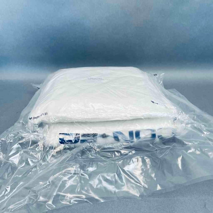 Contec Sterile Polynit Heatseal Cleanroom Wipe 9 x 9 in. Total of 750 Wipes Cleanroom Equipment Contec