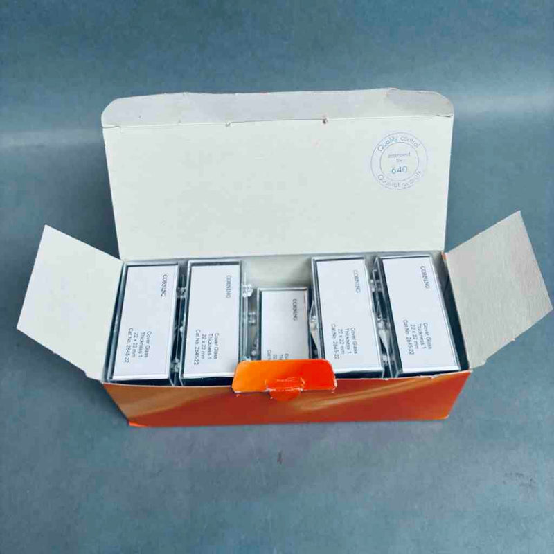 Corning 2845-22 Cover Glass Square No. 1 22x22 mm 0.13-0.16 mm Thickness - Case of 1800 Microscope Slides & Slide Covers Corning