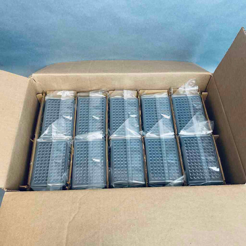 Corning Assay Microplate CellBIND 96 Well w Lid Case of 50 Plates Microplates Corning