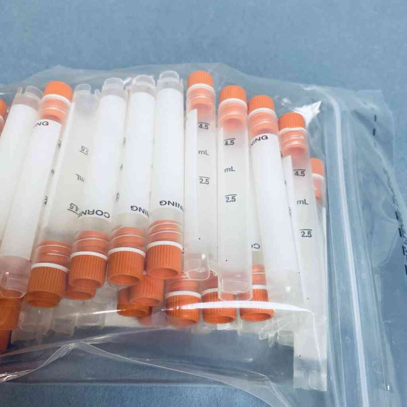 Corning Cryogenic Vial 5 mL Internal Thread Round Bottom Self Standing Case of 500 Vials Vials Corning