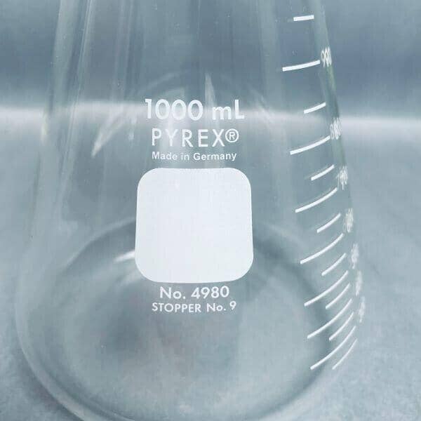 Corning Erlenmeyer Flask 1000 ml with Heavy Duty Rim Total of 4 Flasks Glassware Corning