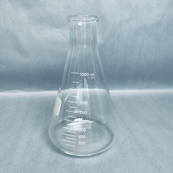Corning Erlenmeyer Flask 1000 ml with Heavy Duty Rim Total of 4 Flasks Glassware Corning