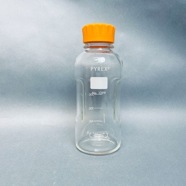 Corning Pyrex Bottle 500 ml Total of 16 Bottles Jars & Reagent Bottles Corning