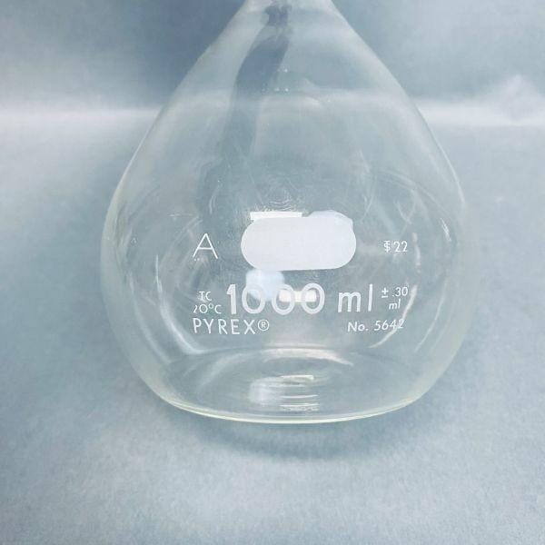 Corning PYREX Volumetric Flask 1000 ml Class A Lot of 2 Flasks Jointed Glassware Corning