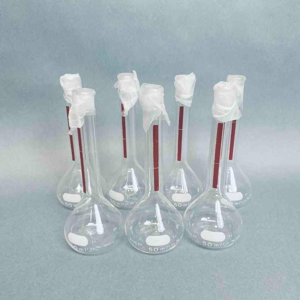 Corning Pyrex Volumetric Flask Class A Lifetime Red 50 ml — Life ...