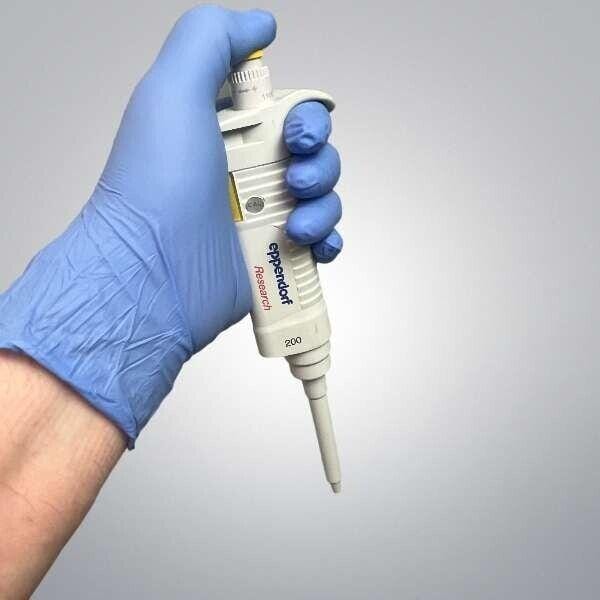 Eppendorf Research Pipette 200 ul Single Channel 2100 Series Pipettors/Automatic Pipettes Eppendorf