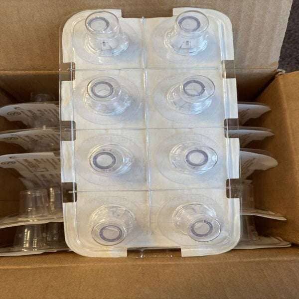 Falcon Microplate Insert for 24 Well Plate Sealed Case of 48 Inserts Lab Consumables::Storage and Culture Plates Falcon