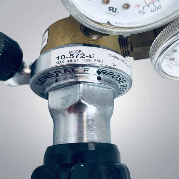 Fisherbrand Multistage Gas Cylinder Regulator for Carbon Dioxide Lab Equipment::Pumps, Pump Access. & Tubing Fisherbrand