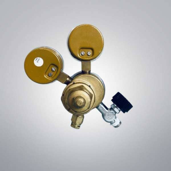 Fisherbrand Multistage Gas Cylinder Regulator for Carbon Dioxide Lab Equipment::Pumps, Pump Access. & Tubing Fisherbrand